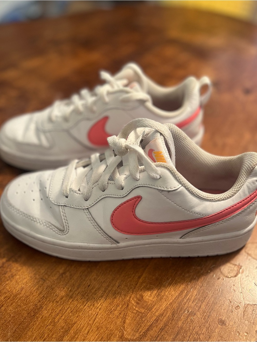 Nike White/Pink Court Borough Low 2 Sz Youth 6 Woman’s 7.5